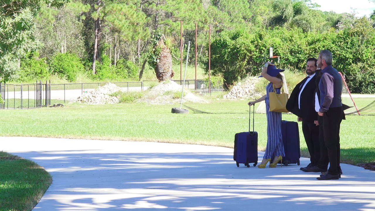 Behind the scenes photo 6 from The Hitmen Movie production showing filming process and cast