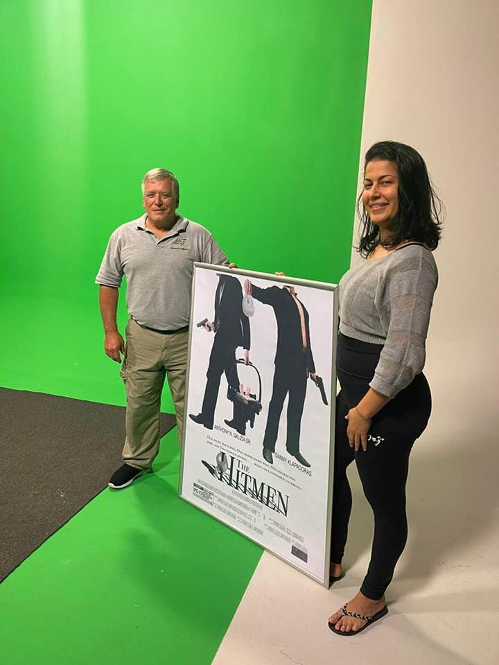 Behind the scenes photo 15 from The Hitmen Movie production showing filming process and cast